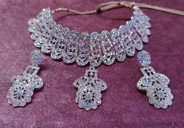 Sparkling Rose Gold Plated Choker Necklace Set with Earrings