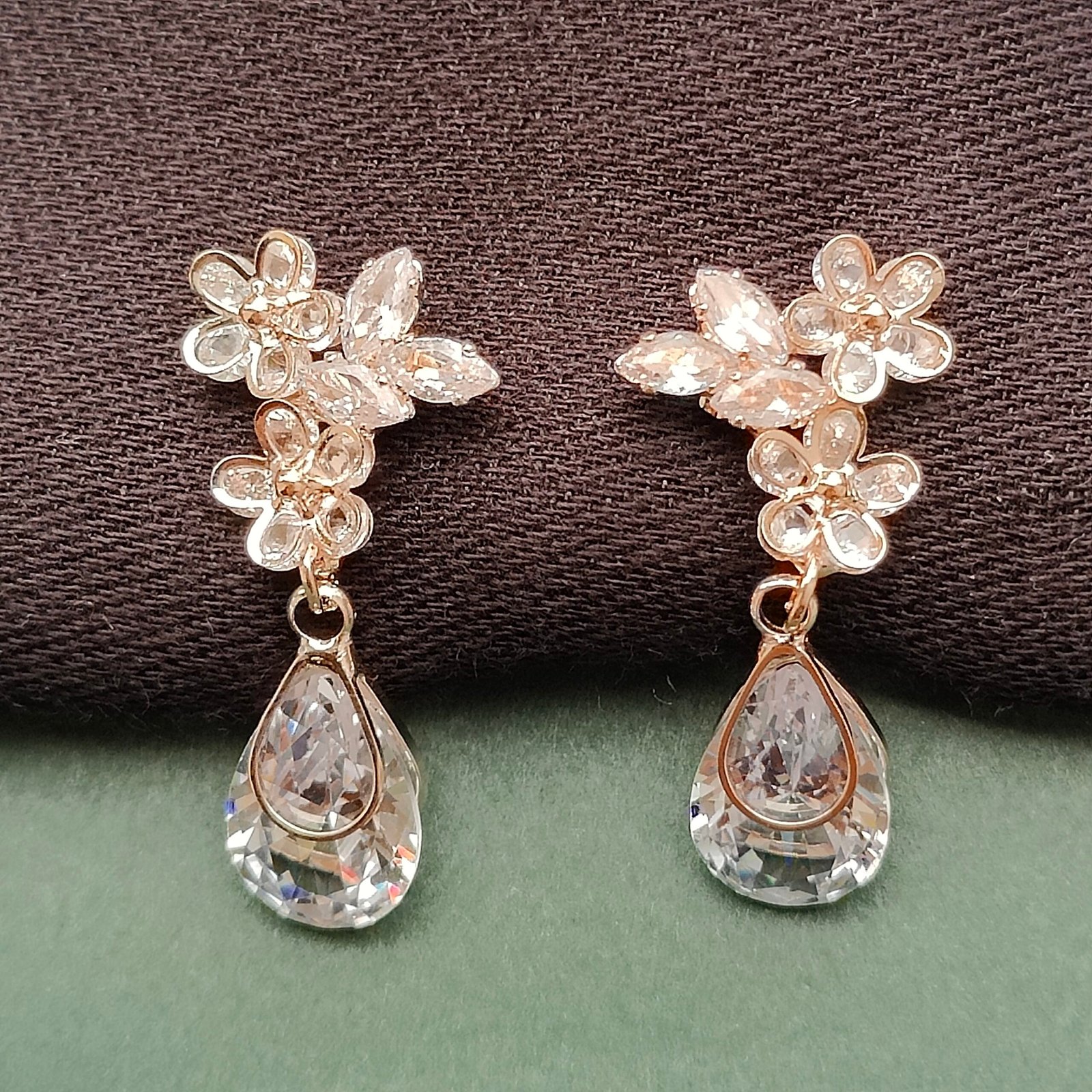 Elegant Pearl Drop Earrings with Crystal Bar Design - Image 3